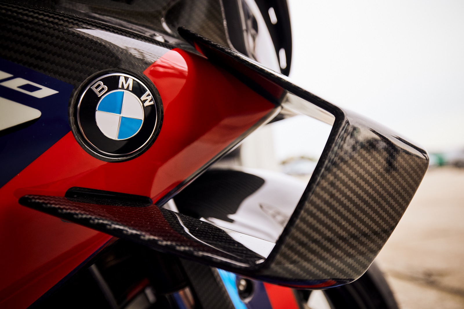 2023 BMW M 1000RR [Specs, Features, Photos]