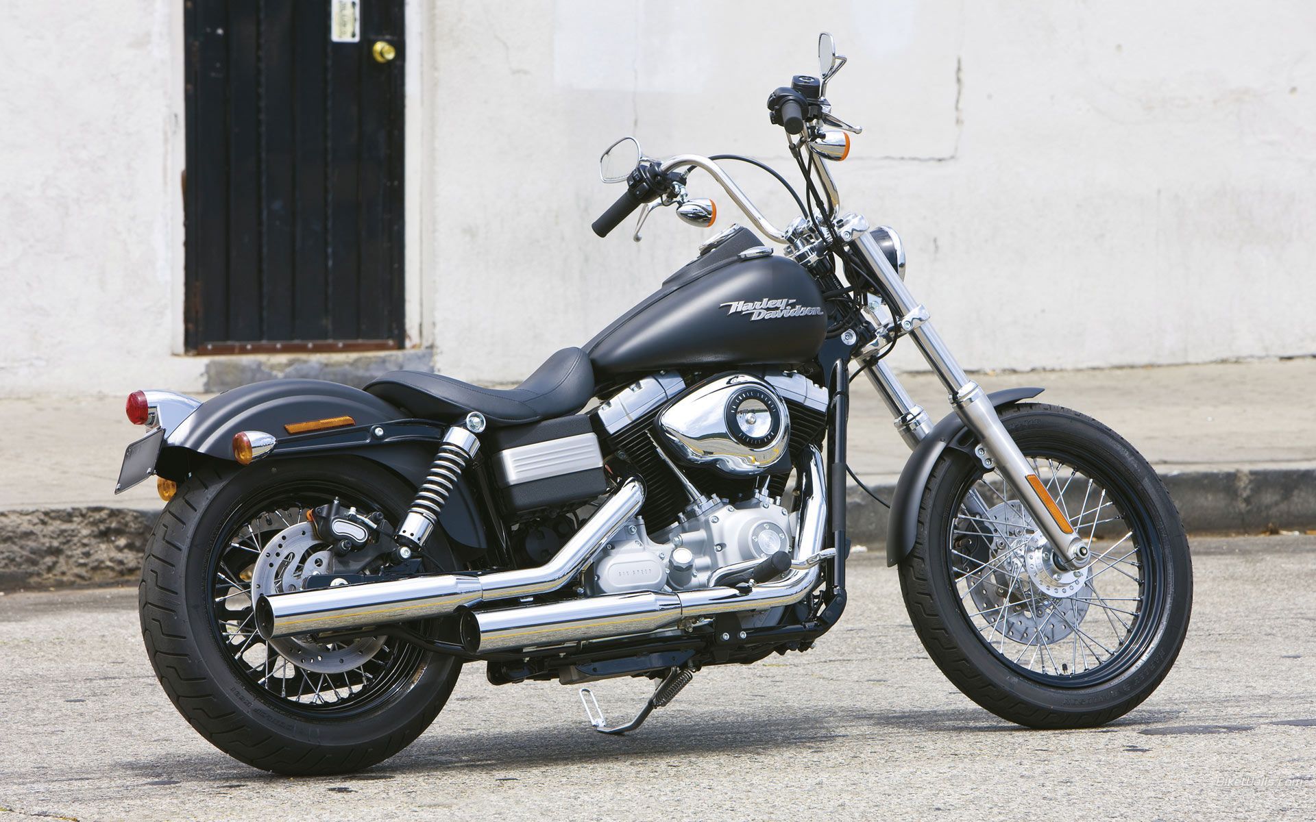 Harley Davidson Street Bob Wallpapers