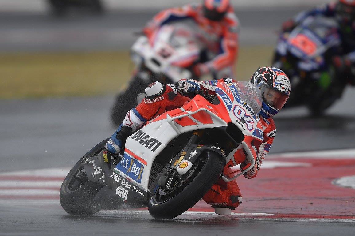 MotoGP enters final five as Rossi goes missing Angelo Dovizioso