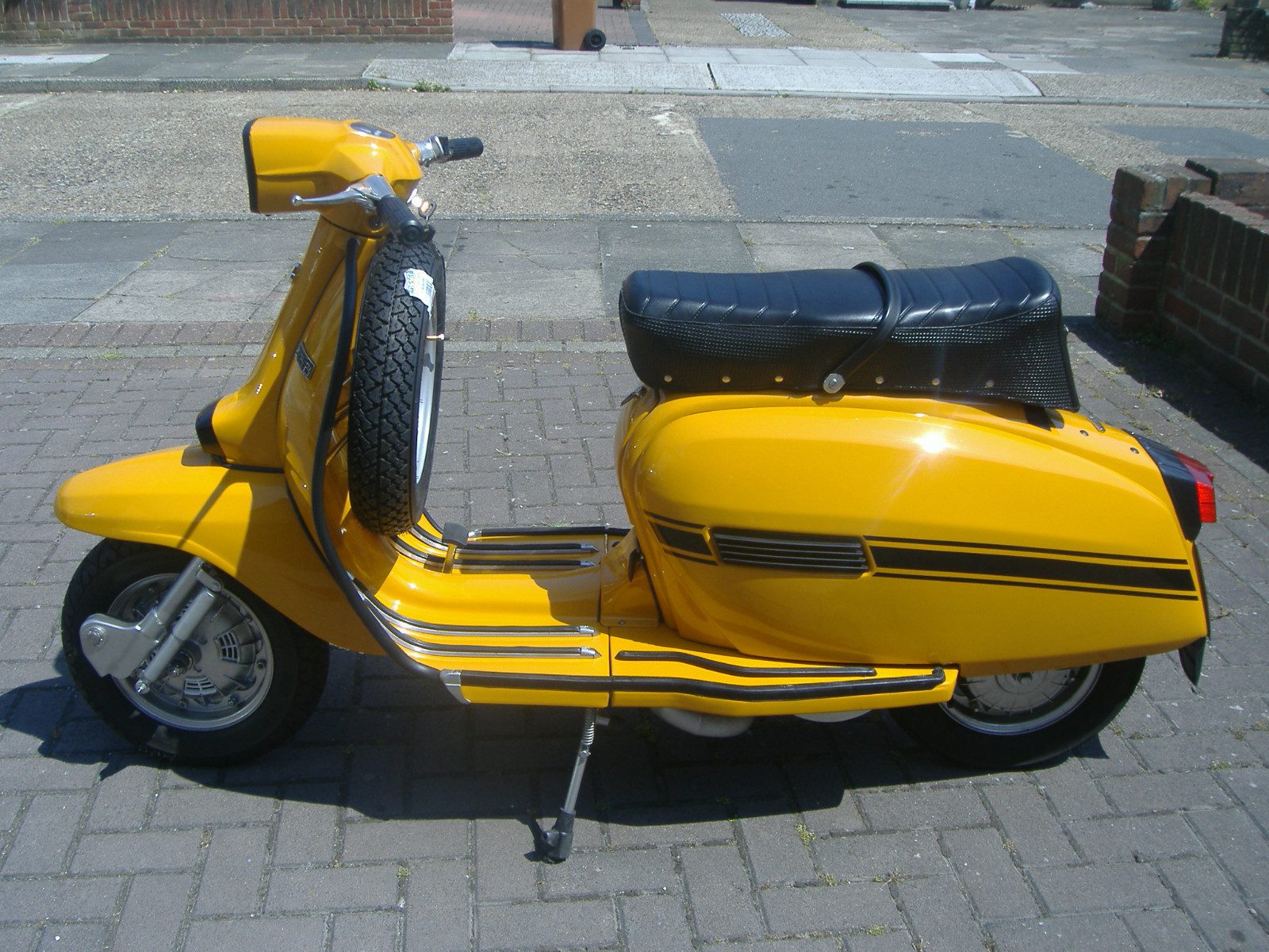 Lambretta GP200 return prices