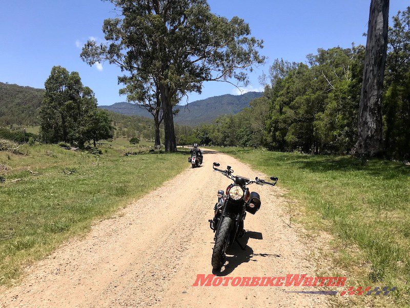 Dead-end routes motorcycles Street Scrambler