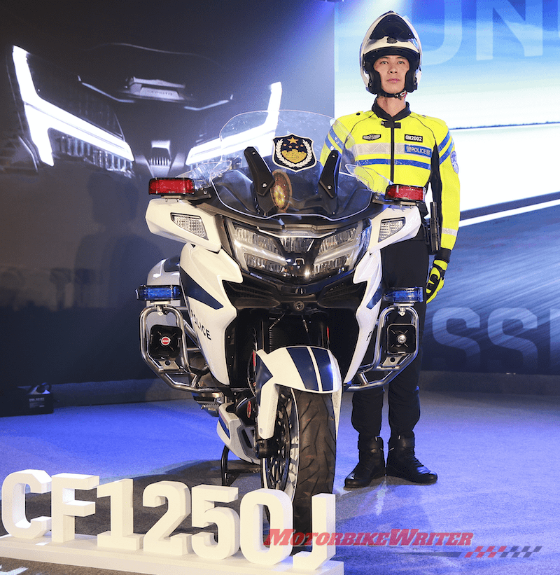 CFMoto CF1250J police bike