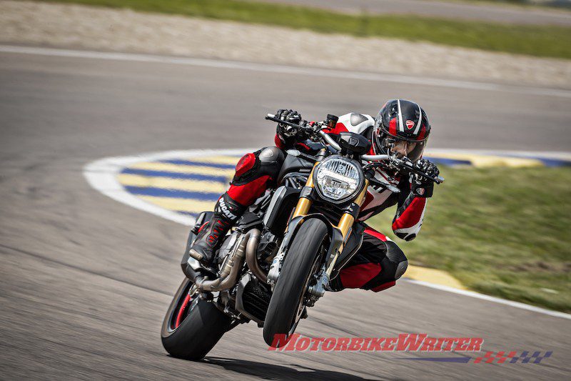 Ducati Monster S black on black
