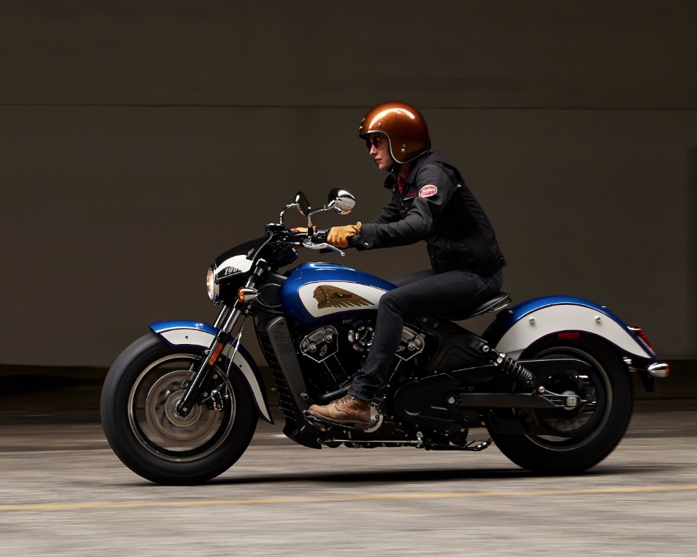 2017 Indian Scout infotainment