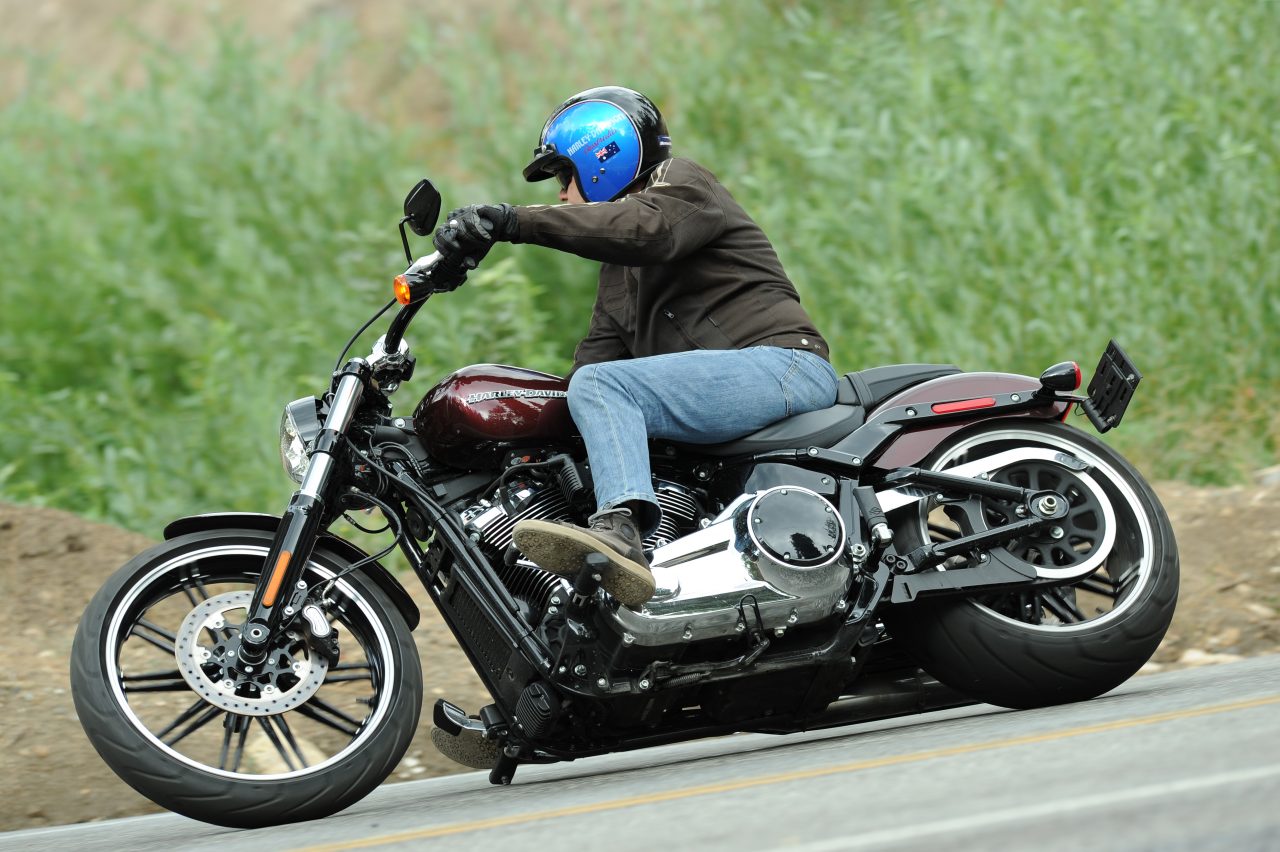 2018 Harley-Davidson Softail Breakout boy