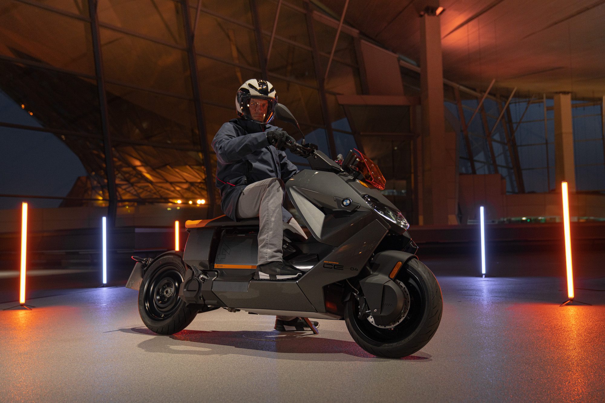 2022 BMW CE 04 scooter