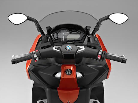 C650 GT and Sport maxi-scooters with an optional blind spot monitoring system