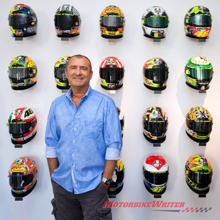 Klimaanlæg Snor vores AGV Valentino Rossi tribute helmet - webBikeWorld