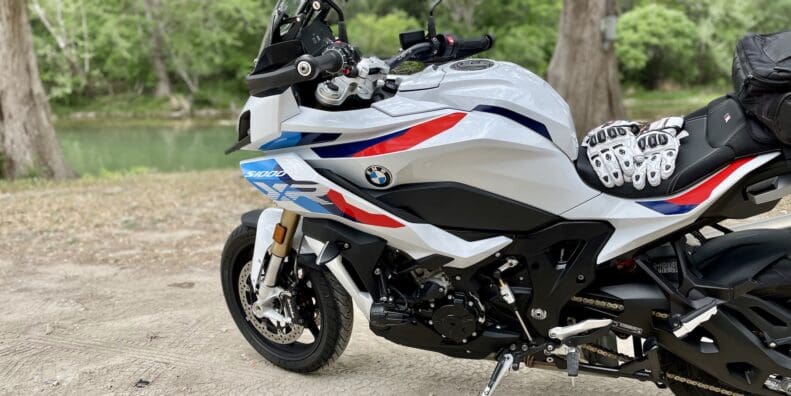 A view of a 2022 BMW S1000 XR. Media sourced from the BMW S1000 RR Forum.