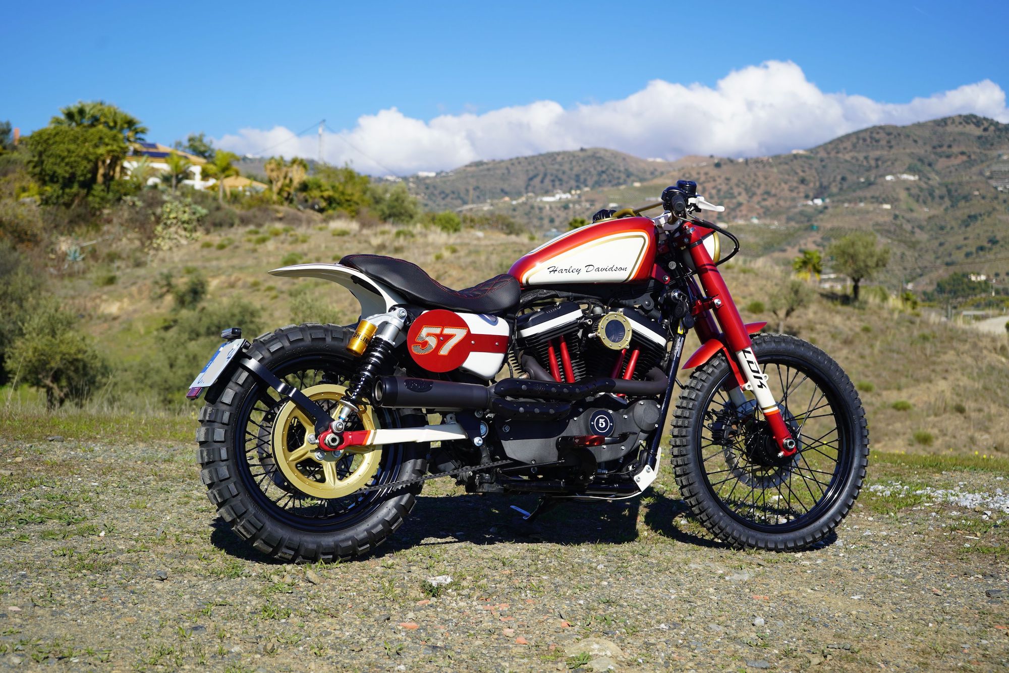 The “BULTRACKER 57” from Lord Drake Kustoms. Media sourced from Lord Drake Kustoms' recent press release.