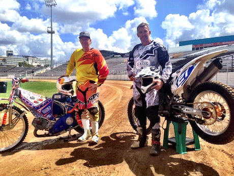 Jason Crump and Troy Bayliss will race at Moto Expo - Australia Day slide