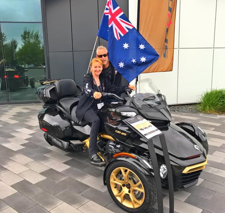 Mike and Catrina Hatton with a 10th anniversary Spyder