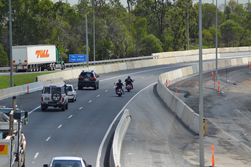 Motorway tolls traffic lane filtering