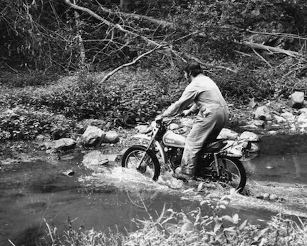 Mark on his DT100A at Laceys Ck in 1975 passion