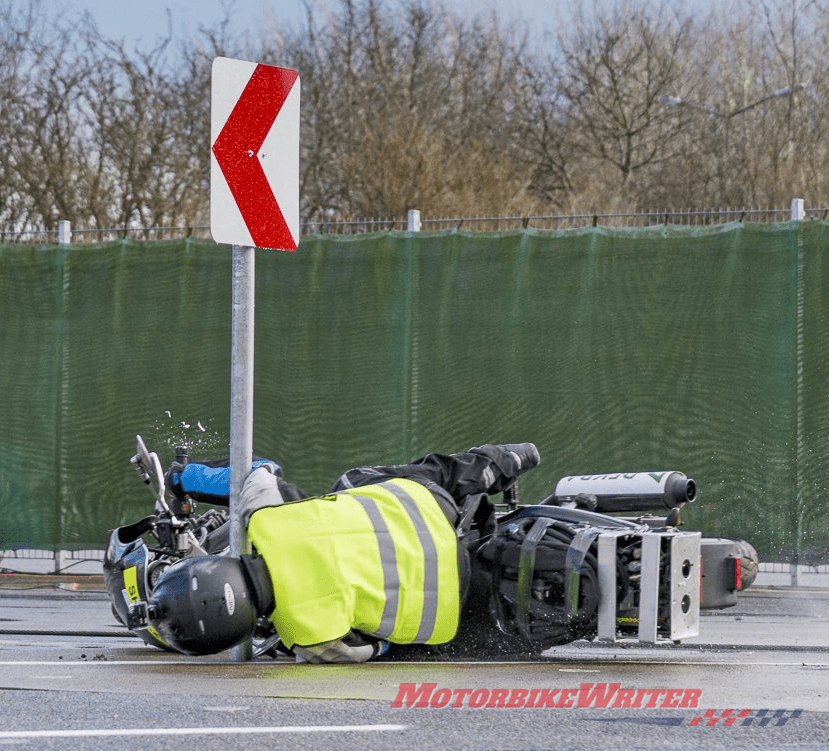 Germany replaces dangerous steel road signs with plastic signs