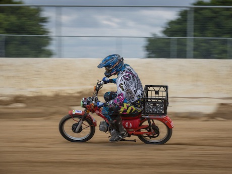 Dust hustle flat track