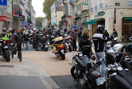 French riders protest a proposed ban on old motorcycles