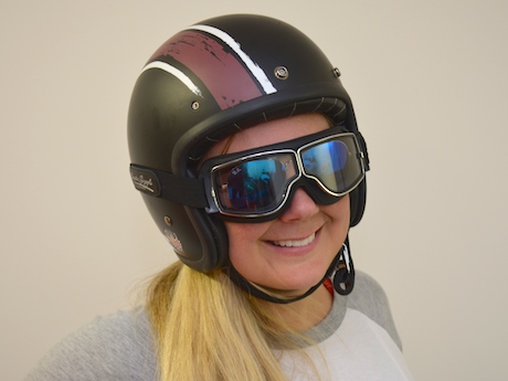 Motorcycle goggles