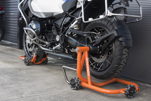 Dynamoto motorcycle stand