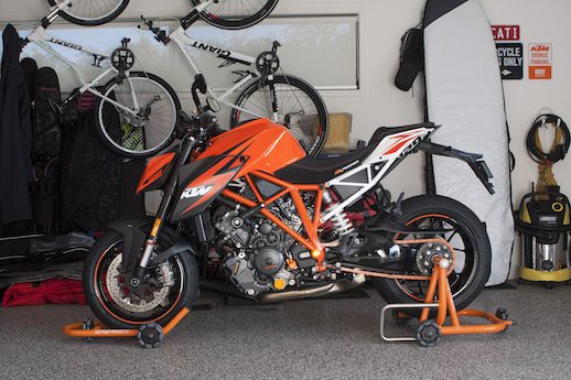 Dynamoto motorcycle stand