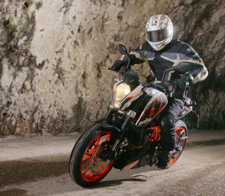 KTM 390 Duke - CFMoto