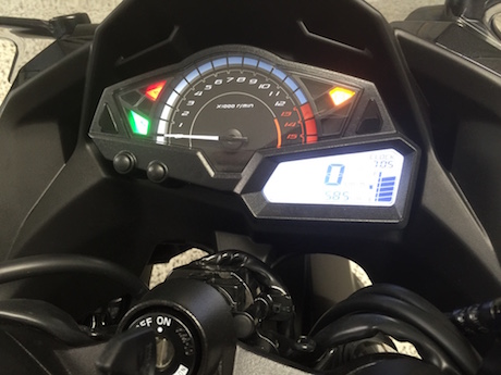 Kawasaki Ninja 300 4