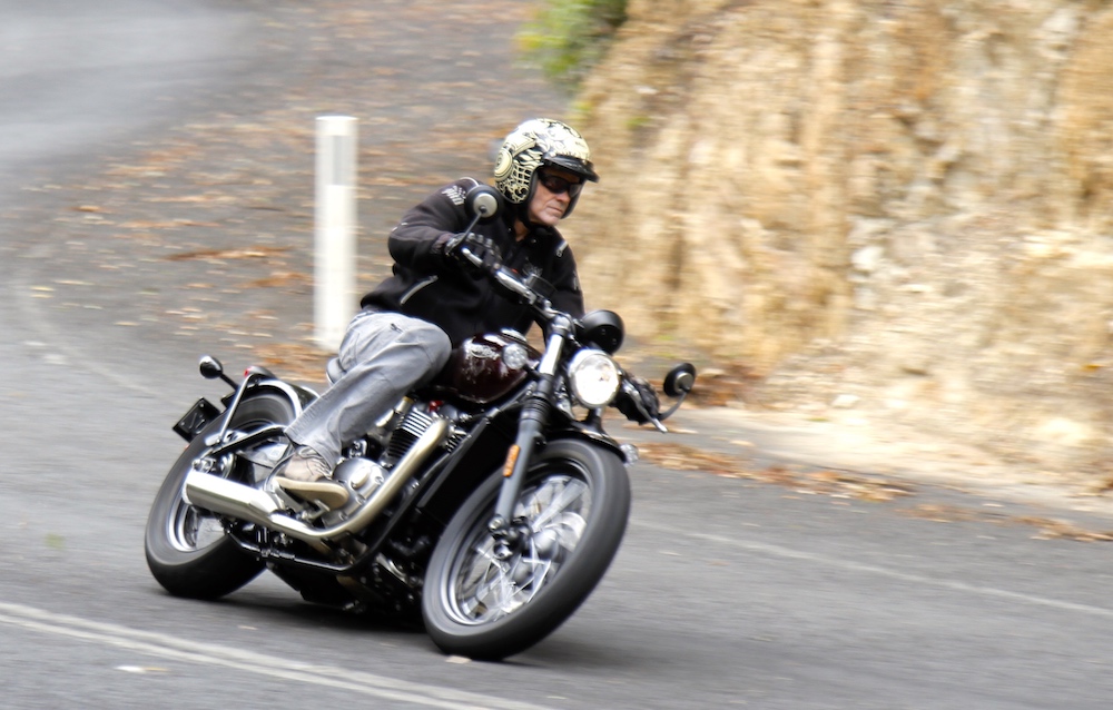 Triumph Bonneville Bobber is a styling hit bashing