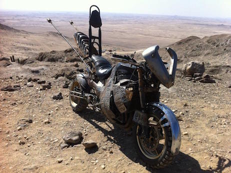 Mad Max Yamaha R1 'No Plate