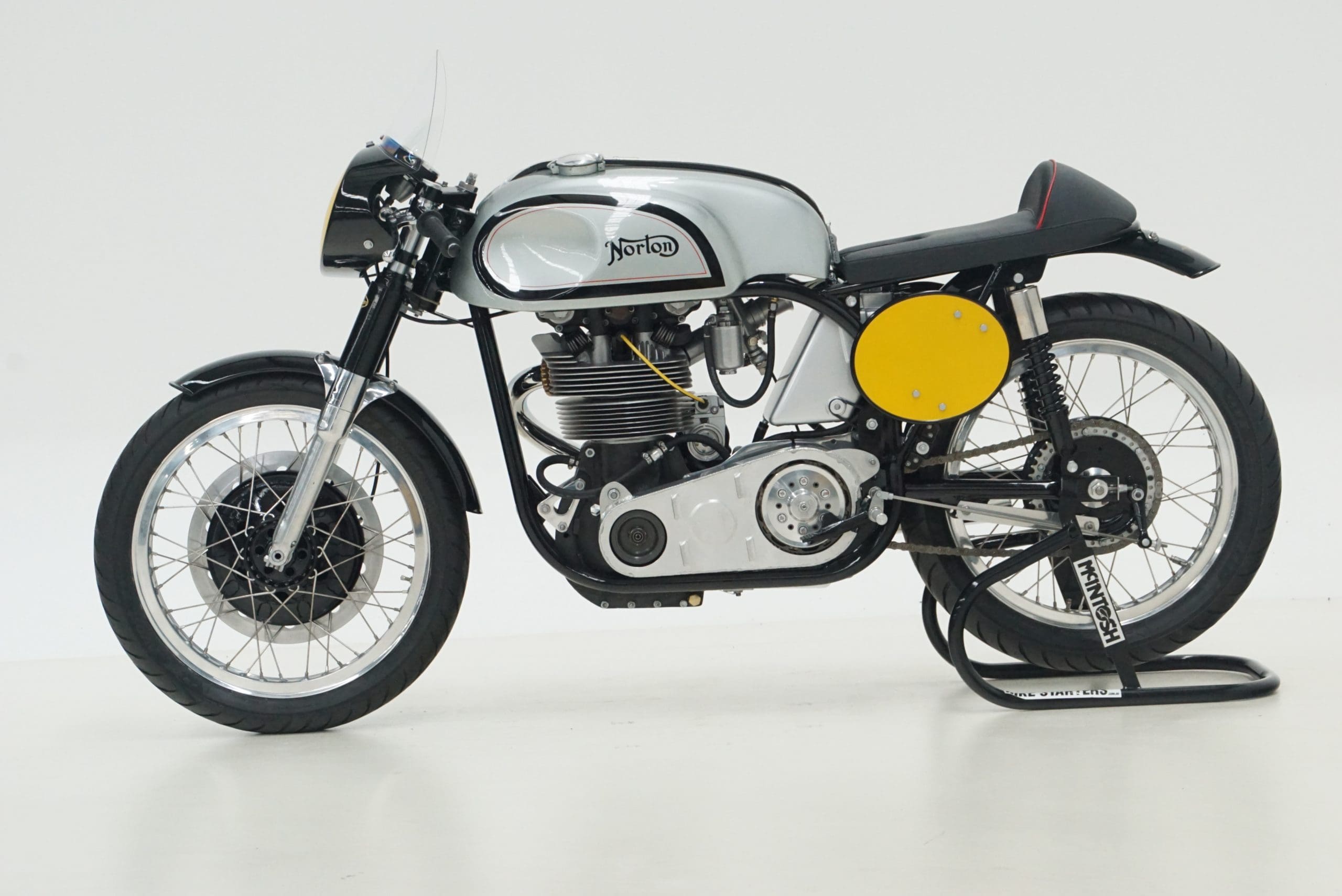 1974 Suzuki GT750 – Iconic Motorbike Auctions