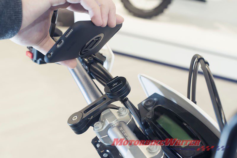 SP Connect Moto Mount Pro kit