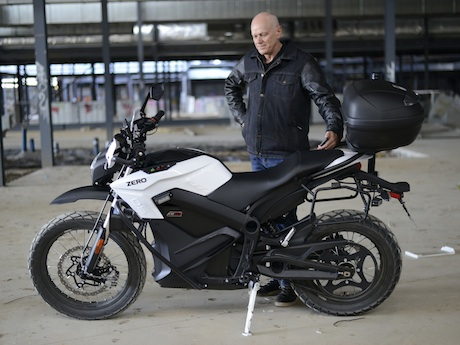 MotorbikeWriter and Zero DS police special electric motorcycle hoax