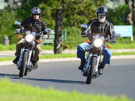 MotorbikeWriter and red-wine-drinking-partner Grant Roff on the Yamaha SR400 media launch in Melbourne returned