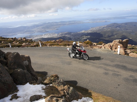 Mt Wellington in Winter - beware of ice