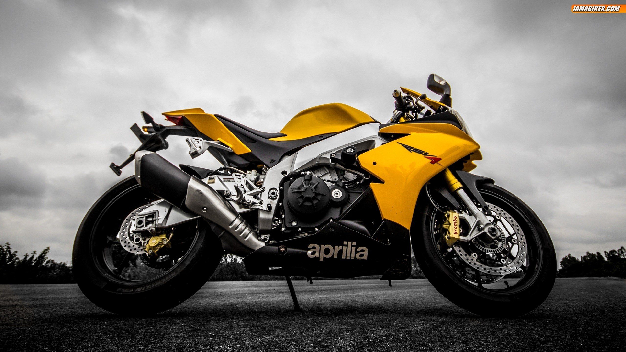 Aprilia RSV4 Wallpapers