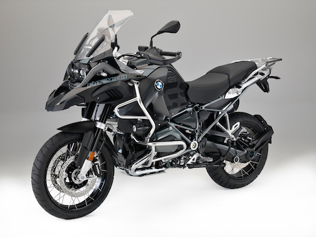 BMW R 1200 GS Triple Black boxers