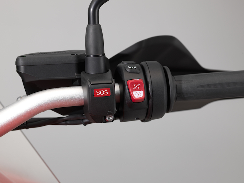 BMW Motorrad SOS alert button tracker