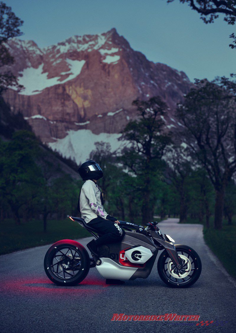 BMW Motorrad Vision DC Roadster electric boxer