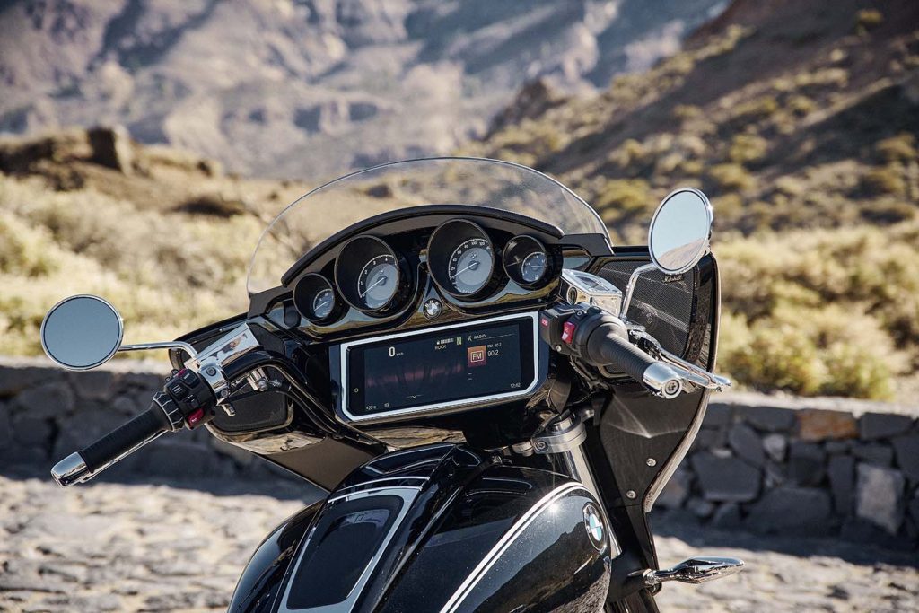 A side view of the infotainment system present on the all-new 2022 BMW Transcontinental