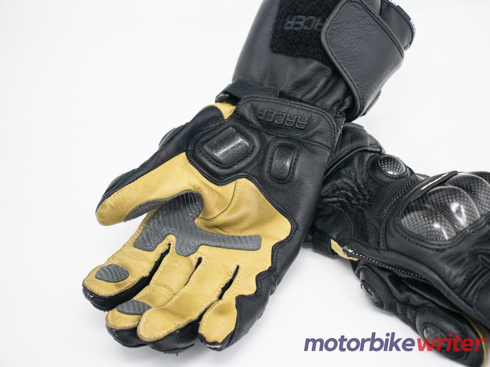Both sides of the High Racer glove