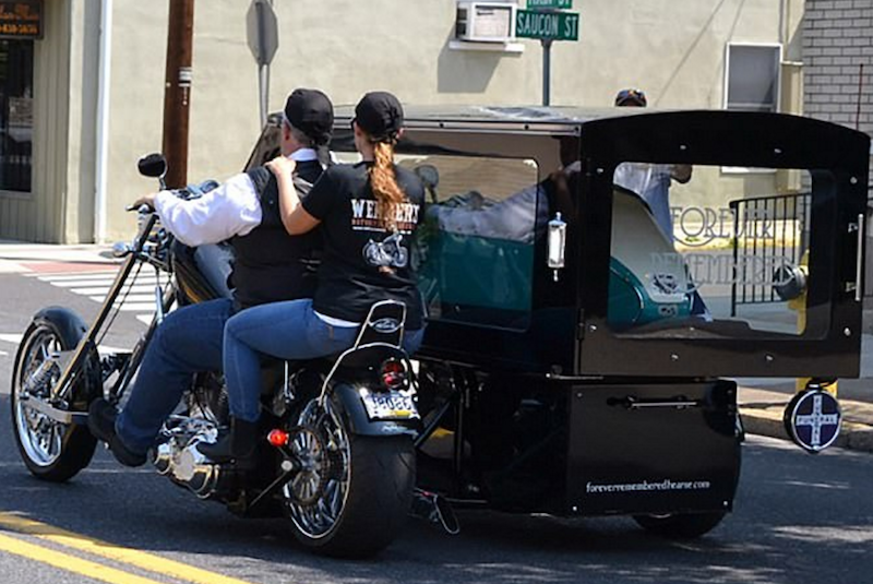 WWII veteran Arthur J Werner Sr buried in Harley sidecar