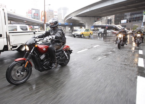 Harley-Davidson Street 750 on the soggy streets of Tokyo