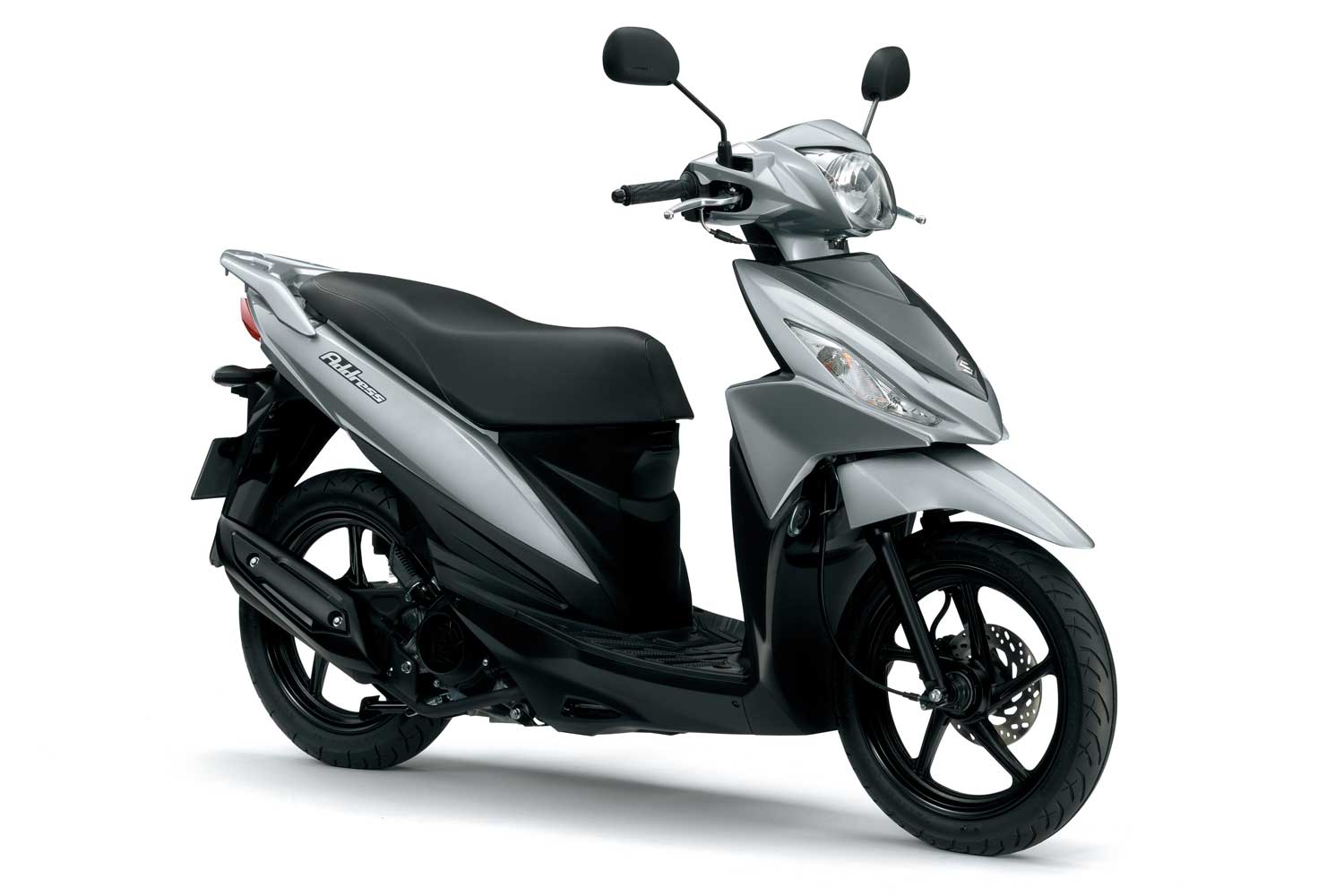 Suzuki UK110 scooters recalled on frozen throttle