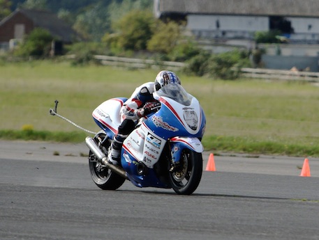 The chain of Jack Frost's Haybusa Turbo 1300cc snaps at 210mph (photo Andy Menzies) qwheelie