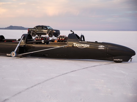 Triumph Rocket III streamliner