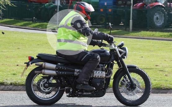 Triumph Scrambler (Photo Visor Down) based on Street Twin