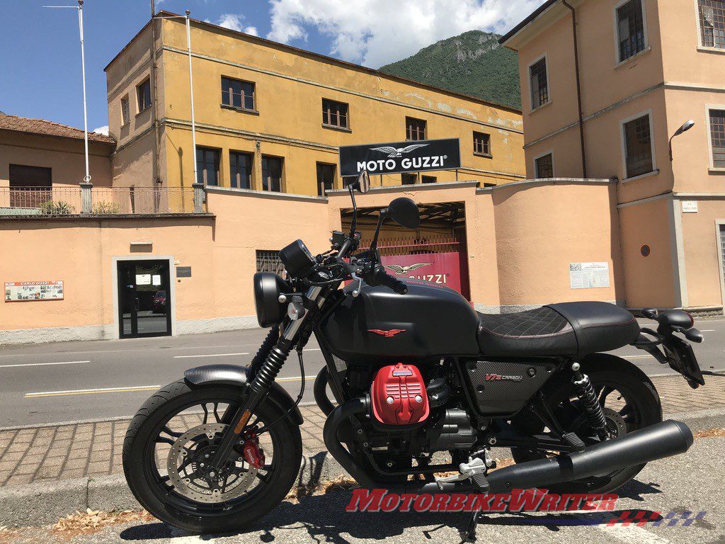 Sexy Moto Guzzi V7 Carbon Dark 