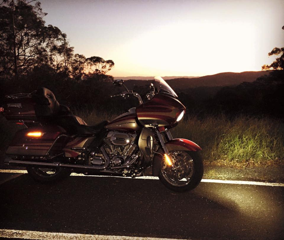 Harley-Davidson CVO Road Glide Ultra FLTRUSE