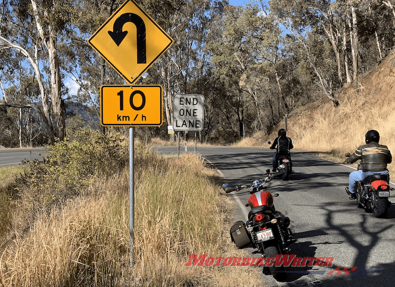 Warnings sign speed