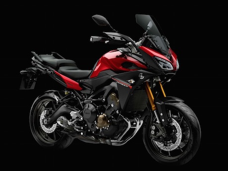 Yamaha MT-09 Tracer - R1