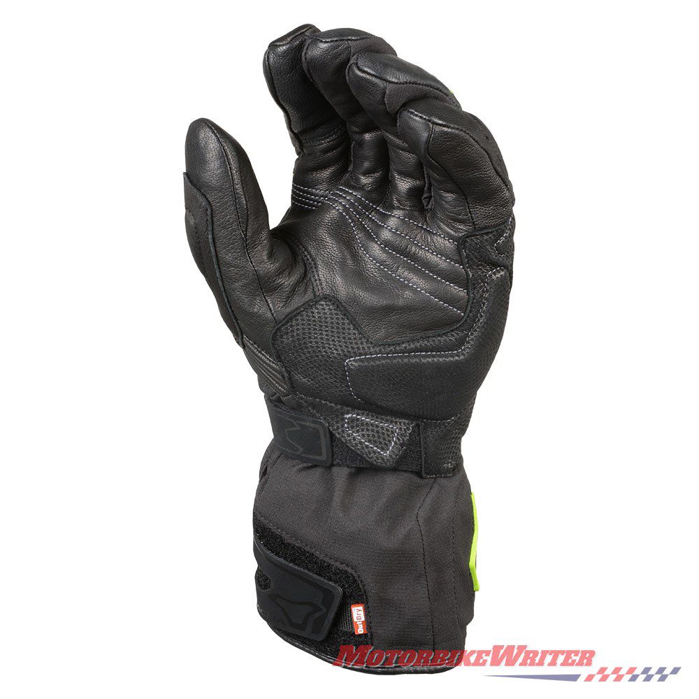 Macna Neutron wireless heated gloves